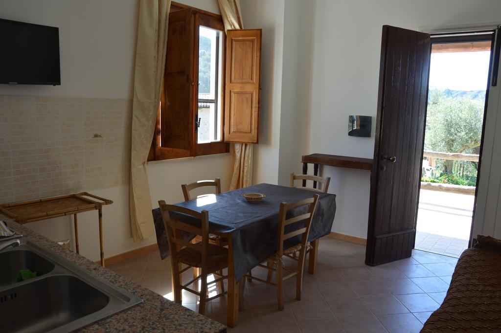 Azienda Agrituristica Carida Zaccanopoli ภายนอก รูปภาพ