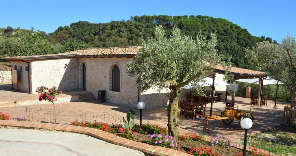 Azienda Agrituristica Carida Zaccanopoli ภายนอก รูปภาพ